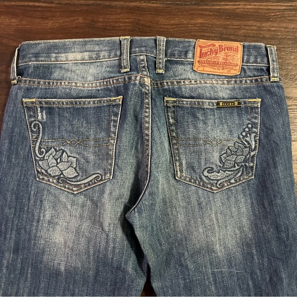 Lucky Brand Sweet 'N Low Denim Bermuda Shorts 5-Pocket Style Women's Sz 6/28 - Picture 6 of 7